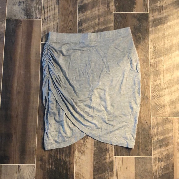 NWOT THE FIFTH grey mini skirt with ruching - Picture 1 of 3
